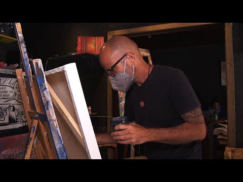 Artista plástico de Nova Friburgo promove vaquinha para expor quadros em Paris