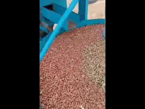 Peanut Shelling Machine Tractor Operator