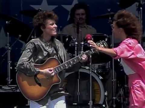 Holly Dunn - Two Too Many (Live at Farm Aid 1986)
