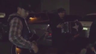 Libro abierto - Los Cadetes de Linares by (Guero Martinez)