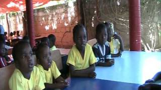 preview picture of video 'Soutenir les Enfants en Haïti : Les enfants en Classe à l'école Enfants Jésus à Lamardelle'