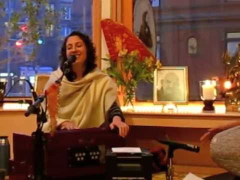 Hanuman Chalisa with Ambika Cooper