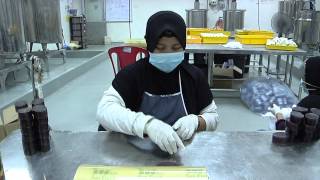 preview picture of video 'Muslimah Manufacturing Sdn Bhd's Company Profile - Bahasa Melayu Version'