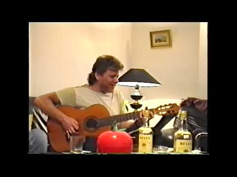 יצחק קלפטר מנגן עם חברים