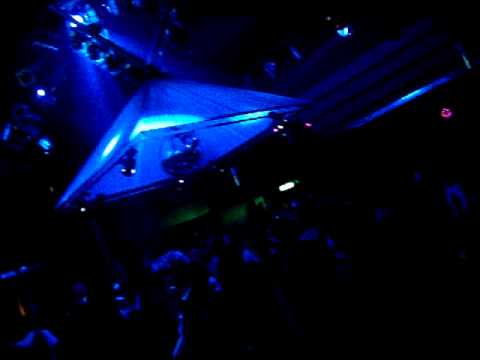 Dj FABRIZIO FATTORI LIVE @ STARGATE 26 FEBBRAIO 2011 Parte 2.MPG