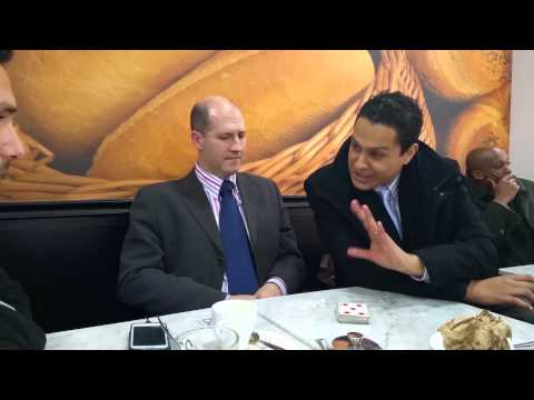 Three-umph / Tri-unfo