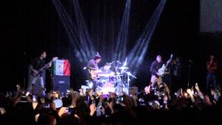 FrnkIero AndThe Cellabration - Stitches (live) Mexico City 14/02/15