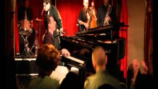 Antonio Sorgentone - Put your cat clothes on