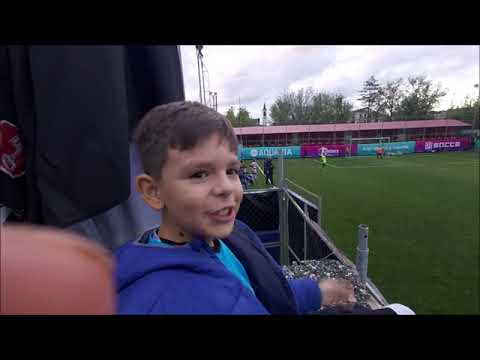 United Jrs. Iași 2013 - Academia 82 Iași 14-4. Rezumat în comentariul original.