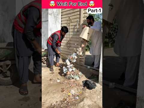 मालिक ने दिया कचरा वाले को लाखो रुपय 🤯 #shorts #khizaromer #zubairzk  #ytshorts@FunnyTecks