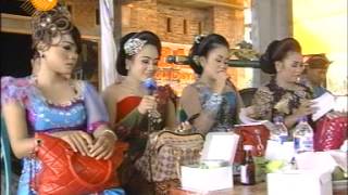 Download lagu Gending Langgam medly pambuko supra nada    -  live plaosan magetan mp3