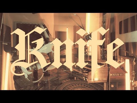 MASSIVE HASSLE - Knife