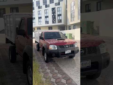 Nissan NP300 2009