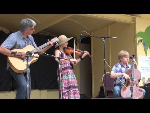 2013-08-03 Entertainment - Cliff Landis -  Laura Smith - Darin Smith - Ukiah Fiddle Contest 2013
