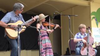 2013-08-03 Entertainment - Cliff Landis -  Laura Smith - Darin Smith - Ukiah Fiddle Contest 2013