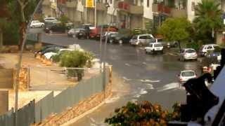 preview picture of video 'Ginosa Alluvione 07/10/2013 - 08/10/2013 - La Strada Torrente'