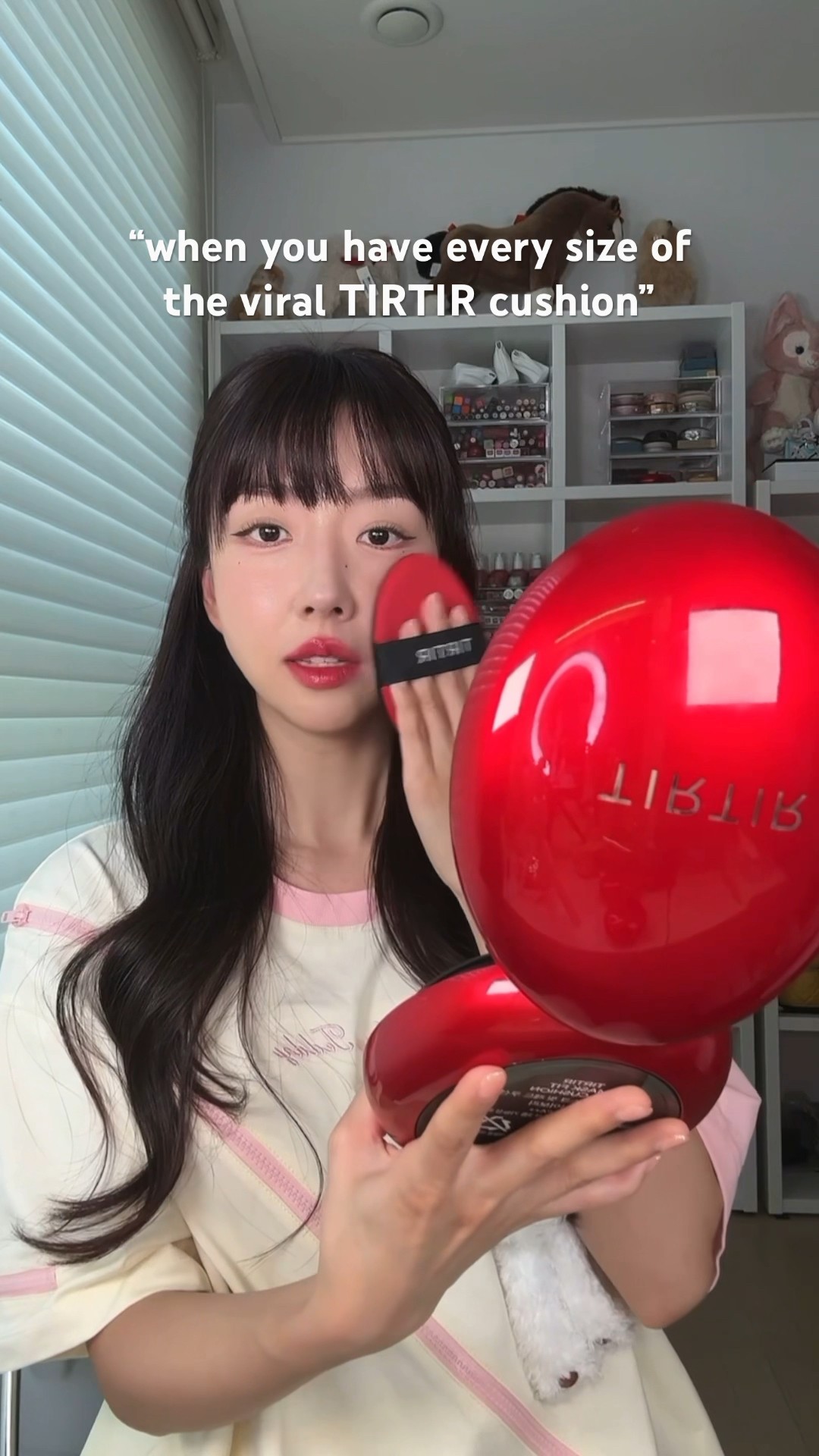 Siapa yang bisa menolak pesona K-beauty? ✨ TIRTIR hadir dengan skincare dan makeup yang bikin kulitmu glowing maksimal!...