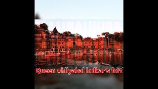 preview picture of video 'The Amazing Ahilyabai fort with Narmada River. This video will helpful for maheshwer travellers.'