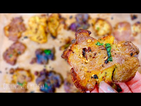 Crispy Smashed Potatoes | Garlic & Herb potatoes recipe | vegan | crispy potatoes