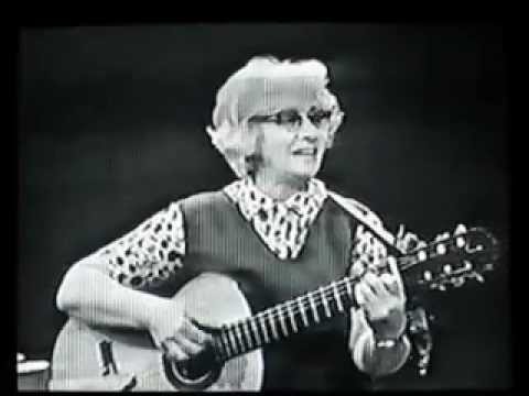 Rainbow Quest: Malvina Reynolds - No Hole in My Head