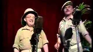 Don Estelle &amp; Windsor Davies - Whispering Grass / I Should Have Known (1975)