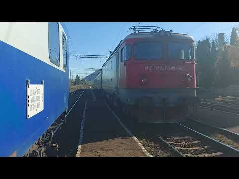 IR 366 "Harghita”  Brasov-Budapest Keleti soseste in Statia Saratel/"Harghita” arrives in Saratel