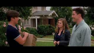 Отрывок из фильма "Взрыв из прошлого". "Почему Клиф носит трусы другого мужчины?"