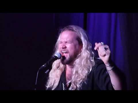 NATHAN JAMES - SWEET CHILD O' MINE at HARD ROCK CAFE, GLASGOW - ACOUSTIC