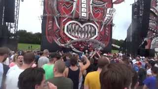 Wasted Penguinz - Almost There | Sit Down | DefQon.1 2013