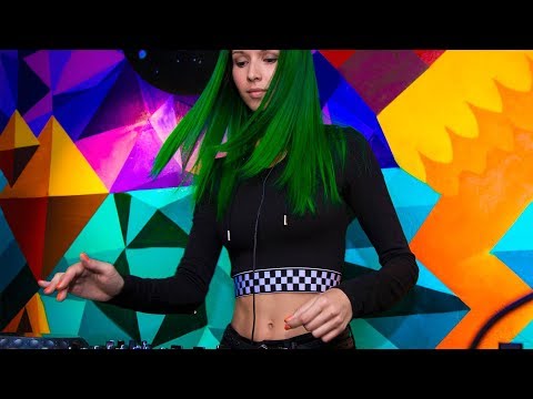 @djmissmonique  - Live @ Radio Intense 03.05.2018 // Progressive House, Techno Mix