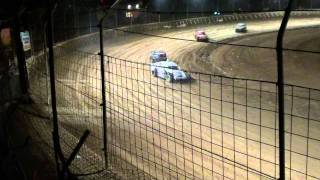 preview picture of video 'NICOLE HILL MILDURA AMCA FEATURE 5/11/11 1 of 2 BEFORE MUM GOT HIT WITH MUD AND COULDNT FIND ME.'