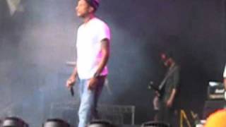 N*E*R*D - God Bless Us All (Summadayze 2011, Melbourne)