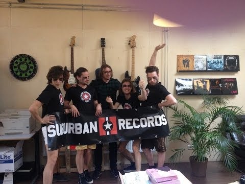 Orgaanklap tekent deal bij Suburban Records