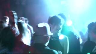 Per QX makes Berns go wild Mars 2011