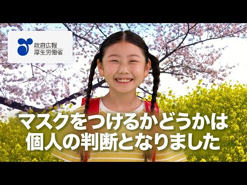 より多くの保護のために:四方の壁の内側でコロナウイルスのフェイスマスクを着用する必要があります