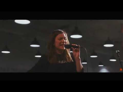 Upper Room - Faith and Wonder + Tremble | Víra a údiv + Třesení