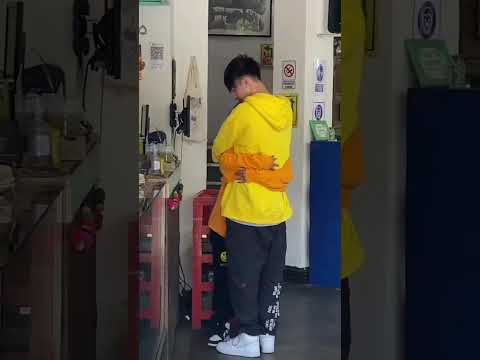 Rusherking y Maria Becerra abrazándose 🥺