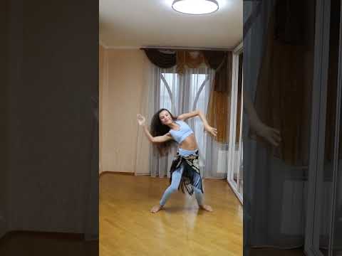 Belly dancer: Sofia Lyfar (Ukraine)Music: Blau by Marcos Otero #arabic #dance #dance #dubai #dubai