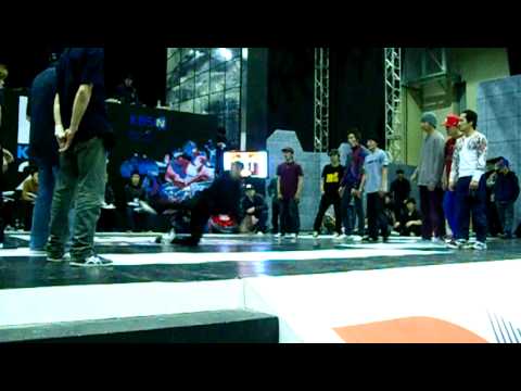 R16 prelims 2010: Jinjo Crew vs. Leadmos crew? not sure