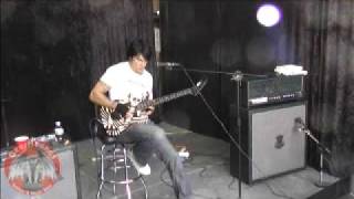 George Lynch performs "Son of Scary"