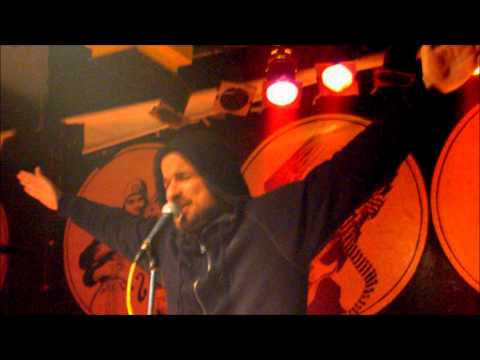 Vojko V & VRH - Pištolj u Tuti