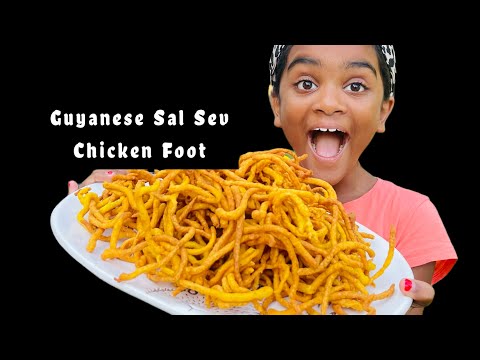 Guyanese Sal Sev / Chicken Foot / Street Food / Sev Made By Using A Machine