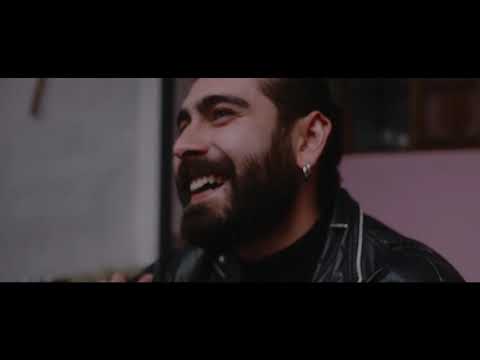 Santiago Bernal y Briela Ojeda - Pa' Qué Incomodo