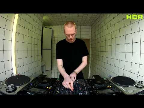 Saevi Invites - Philipp Schultheis | HÖR - May 3 / 2022