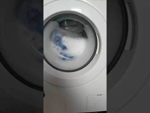 How to wash really dirty clothes with tough stains in washing machine