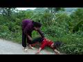 A kind old woman rescues an 18-year-old bride from a forced marriage.