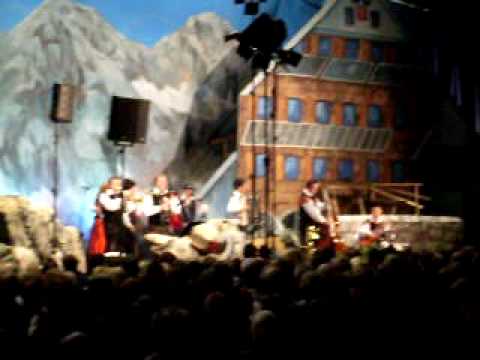 Ans. Zupan -Krojač za dame