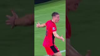 Download lagu ¡GOLAZO DE TIRO LIBRE EN LA LIBERTADORES! Alfaro adelantó a Nacional con un pinturita | #Shorts mp3