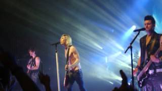Marianas Trench- While we're young (Live at the Fillmore)