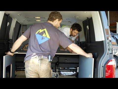 Der Traum vom #vanlife: Diese Jungs bauen Bullis um